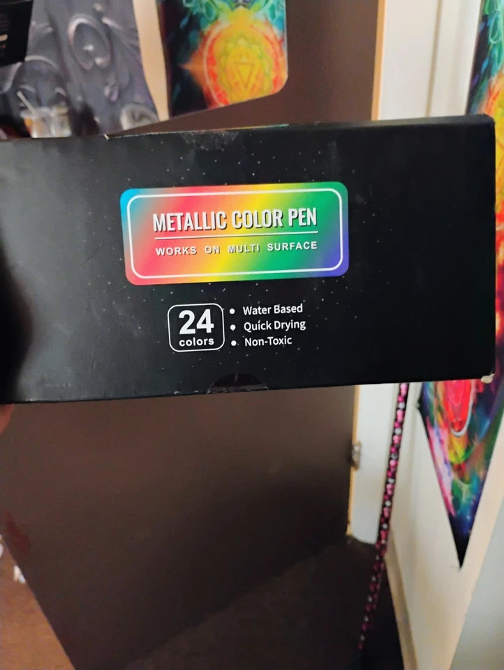 24 canetas coloridas metálicas - Imagem 1 de 2