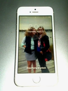 Apple A1662 iPhone SE (1st Gen???) 4" Inch Smartphone Silver - Photo 1 sur 12