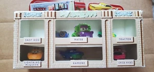 Paquete de 4 varillas de carreras Disney Pixar Cars Mini Adventures - Imagen 1 de 3