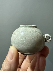 Yuan or Song Dynasty Longquan Bird Feeder Pot - 元或宋代鳥食罐 - Picture 1 of 10