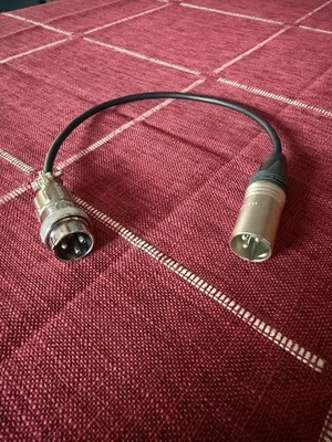 Convertidor de cable de micrófono de 3 pines de ampenol a XLR (macho - macho) Foto 1 de 4
