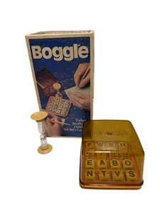 Vintage 1976 Parker Brothers Boggle Word Game - Picture 1 of 6