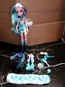 Monster High Skulltimate Secrets Fearidescent Lagoona Blue Doll w/Accessories. - Picture 1 of 4