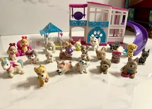 Barbie Pet Dreamhouse 2-Sided Playset, 21 Pets Included And Accessories. - Picture 1 of 8