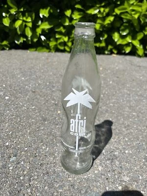Botella de refresco alemana Afri Cola coleccionable de vidrio de 12 onzas de 0,33 litros Foto 1 de 4