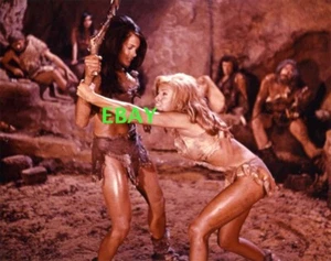RAQUEL WELCH Loincloth Photo PREHISTORIC CATFIGHT w/ MARTINE BESWICKE Rare - Picture 1 of 1