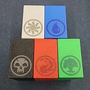 Caja de baraja impresa en 3D - Magic Magic Magic Magic The Gathering - Tiene capacidad para 60 cartas con funda, 100 sin manga - Imagen 1 de 12
