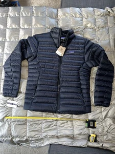 Brand New Patagonia Men's Down Sweater Jacket - Black Puffer Jacket Size Medium - Picture 1 of 5