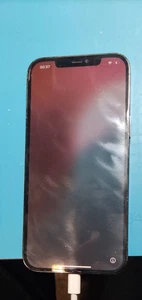 iPhone 12 pro max Bloqué Icloud S'allume ecran en bon état et vitre arriereaussi - Photo 1 sur 3