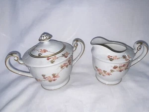 Fukagawa Arita Maple Leaf Hand Painted, Creamer, Sugar n Lid Made In Japan - Picture 1 of 6