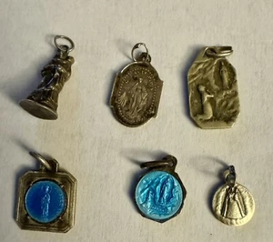 Menge 6 Vintage Sterlingsilber religiöse kleine Charms  - Bild 1 von 3