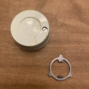 Repuesto máquina de coser Singer 413 pieza OEM - Imagen 1 de 2