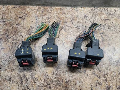 2005 Jeep Grand Cherokee 5.7L Ecm Ecu Engine Computer Module Pigtails ONLY - Image 1 of 2