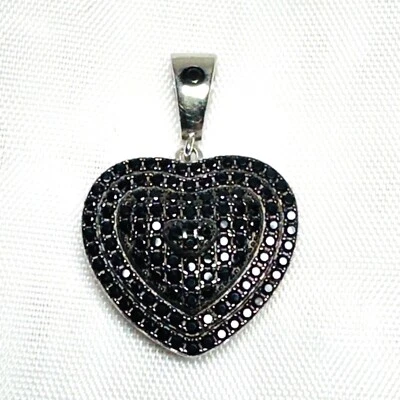 Colgante de plata de ley 925 rodio negro espinela en forma de corazón tamaño 1"" de largo Foto 1 de 4