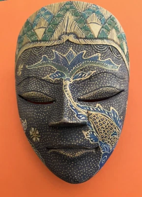 Máscara de arte de pared de madera vintage Batik Topeng, tallada a mano, 9 x 6". Excelente estado. Foto 1 de 4