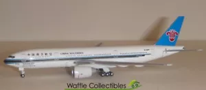 1:500 StarJets China Southern Airlines B 777-200 B-2057 2318 SJCSN041 Airplane - Picture 1 of 1
