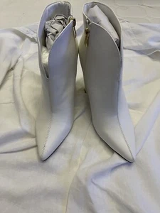 White Faux Leather Ankle Boot Never Worn Uk 8  - Picture 1 of 5