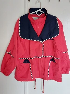 Chaqueta De Colección Mulberry St. Forrada Para Todo Clima Roja con Borde Azul y Blanco Talla Mediana Foto 1 de 4