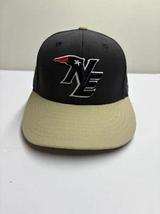 Mens Baseball Hat New England Patriots Reebok NFL Size 7 3/8 Fitted Vintage Navy - Picture 1 of 9