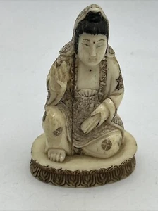 Japanese Netsuke Carved Resin Religious Leader Man Hand Sign Vintage Traditional - Picture 1 of 5