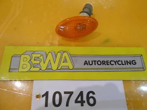 Frecce laterali arancioni Opel Tigra A 90386318 n.10746/E - Foto 1 di 1