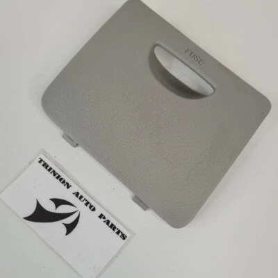 Caja de fusibles interior Kia Spectra 2004-2009 tapa de acceso gris OEM Foto 1 de 3