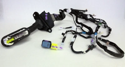 FRONT RIGHT SIDE DOOR WIRE HARNESS 82151-33K80 OEM 2019-2022 LEXUS ES300H ES350 - Image 1 of 4