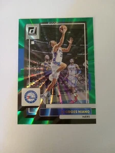 Panini Donruss 2022-23 - Holo láser verde #187 Georges Niang - Imagen 1 de 4
