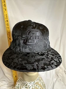 Cappello berretto vintage NCAA Oklahoma State Cowboys Zephyr aderente adulto 7 1/4 - Foto 1 di 8