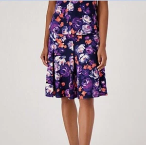 Falda Isaac Mizrahi Alta Estampada Guijarro Tejida Gore Negra 5XT A572619 - Imagen 1 de 4