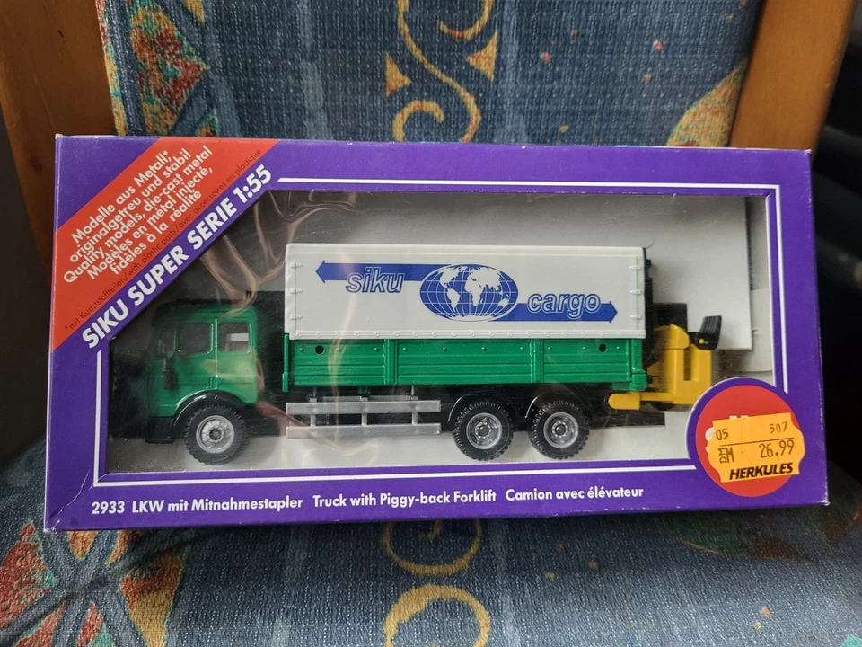 siku 2933 lkw mit mitnahmestapler mit box unbespielt - Bild 1 von 1