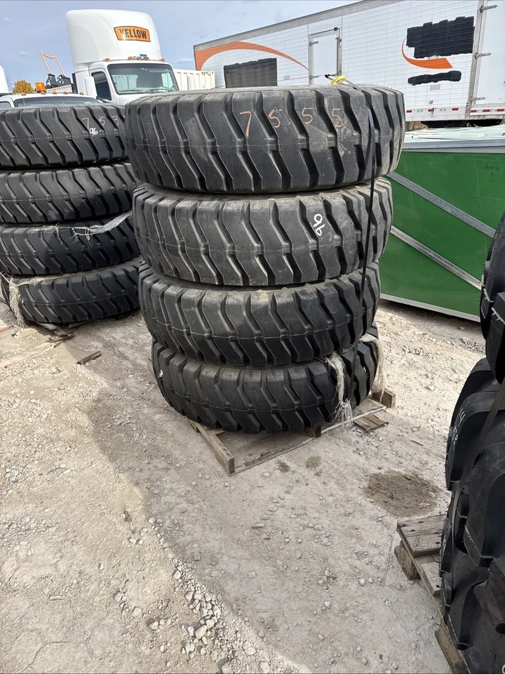 Set of 4 13.00-24 Telehandler Tires 10 Lug Titan Super Rigger E3 24x9.00 Rim New - Image 1 of 4