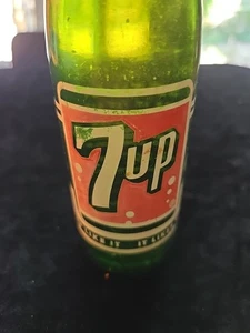 Bottiglia di vetro verde 7 Up piena 10 oz "Ti piace ti piace" "Rinfresca con 7up" - Foto 1 di 9