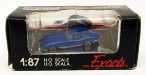 Monogram 1/87 Scale Model Car 2040 - Jaguar XKE - Blue - Picture 1 of 2