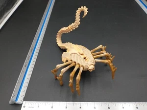 Queen Face Hugger ~Aliens~ Kenner Vintage 1993 7" Long Figure #1676 - Picture 1 of 8