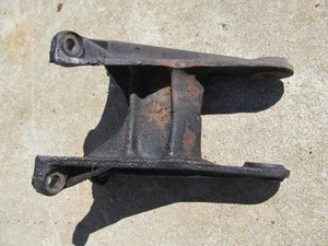 1991-92-93-94-95 Jeep Wrangler YJ 2,5 L soporte de montaje motor izquierdo - Imagen 1 de 1
