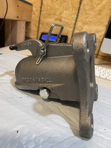 Buyers Products Cast Trailer Coupler - Flat Plate Mount -Auto Latch - 2-5/16" I5 - Bild 1 von 6