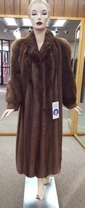 Brown Long Hair Letout Beaver Fur 49” Coat - Size 8 - Picture 1 of 5