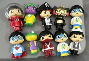 Lote de 10 figuras pequeñas Ryan’s World - Imagen 1 de 22