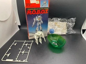 Testers R.O.B.O.T Valkyrie VF-1S Plastic Model. Partly Assembled - Picture 1 of 2