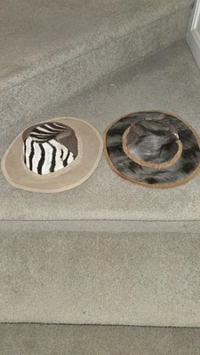 Hermosos sombreros de sol de piel de cabra peluda Foto 1 de 4