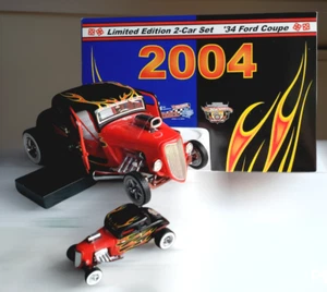 2004 Hot Wheels '34 Ford Coupe 2-Car Set 18Th Annual Collector 1:24 & 1:64 Black - Picture 1 of 12
