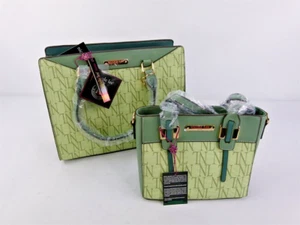 Nicole Lee salbeigrün Schultertasche mit passender Geldbörse 13"x4,5"x10,5" - Bild 1 von 10