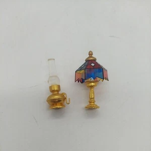 2 Puppenhaus Miniaturen Maßstab 1:12 Tiffany Tischlampe, nicht funktionsfähig & Handlaterne - Bild 1 von 6