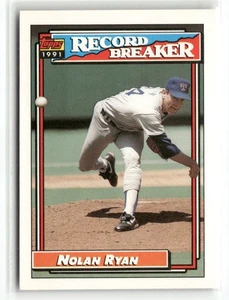 1992 Topps #4 Nolan Ryan Texas Rangers - Picture 1 of 2