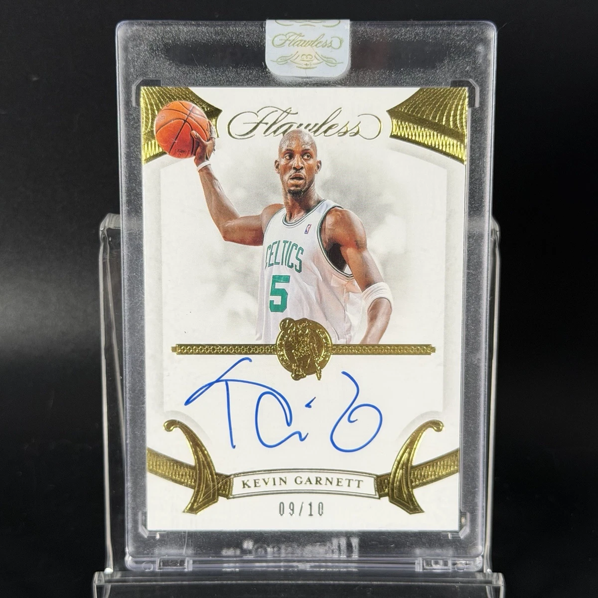 Kevin Garnett Autographed Basketball Trading Cards & Accessories