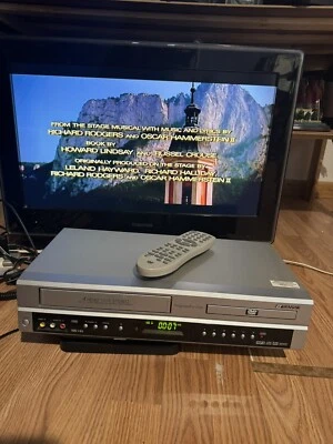 Combo reproductor de DVD/VCR Sansui VRDVD4001AC MP3 con cables AV remotos Foto 1 de 4