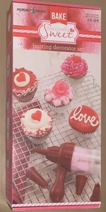 NEW Nordic Ware Seasonally Sweet Frosting Decorator Set Cupcakes Cakes Holiday - Picture 1 of 3