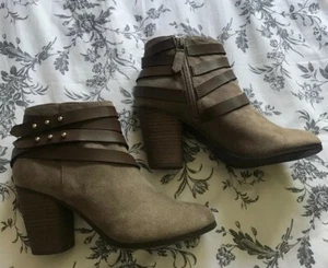 Material Girl Women’s Mini Ankle Booties Size 7.5  Taupe - Picture 1 of 8