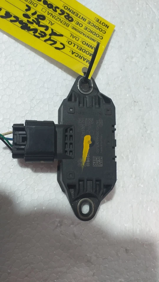 0265005791 sensore anti ribalta e SP Chevrolet Aveo del 2012 - Immagine 1 di 3